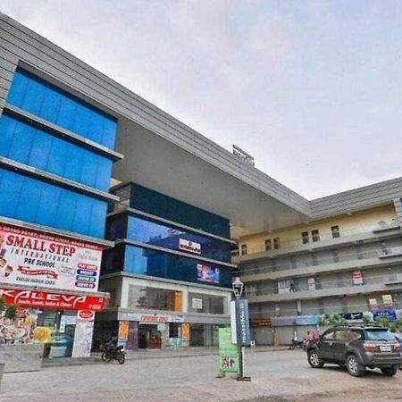 סוראט Oyo Hotel Apple Inn מראה חיצוני תמונה