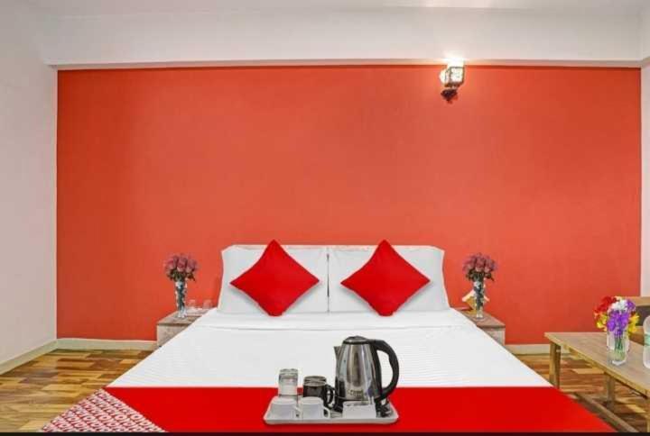 סוראט Oyo Hotel Apple Inn מראה חיצוני תמונה