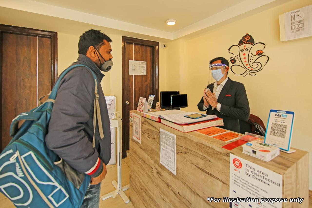 סוראט Oyo Hotel Apple Inn מראה חיצוני תמונה